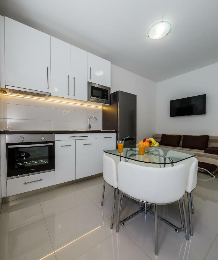 Apartman Sunce Apartment Kaštela Екстериор снимка