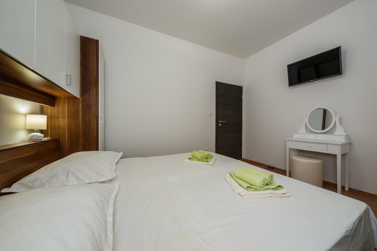 Apartman Sunce Apartment Kaštela Екстериор снимка