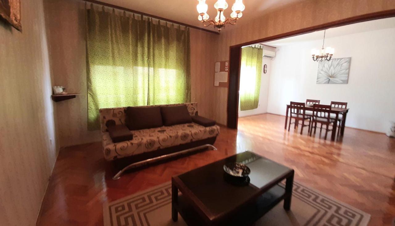 Apartman Sunce Apartment Kaštela Екстериор снимка